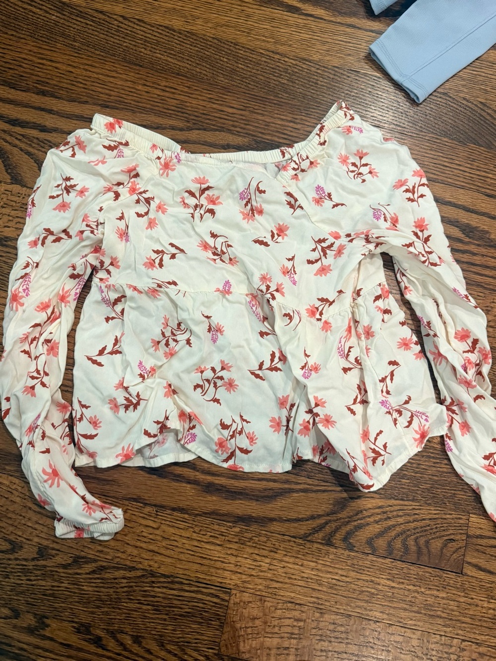 SO Cream Off-Shoulder Top with Pink & Coral Floral Print